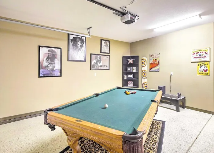 Cozy Havasu Retreat W/ Deck & Pool Table * Lake Havasu City
