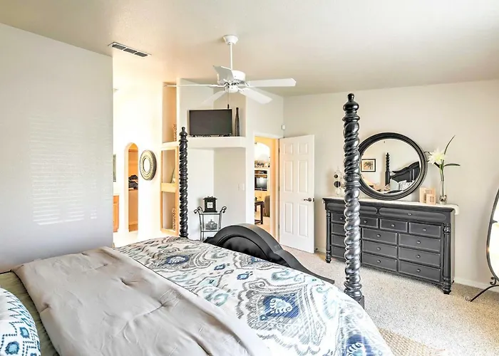 Cozy Havasu Retreat W/ Deck & Pool Table Lake Havasu City