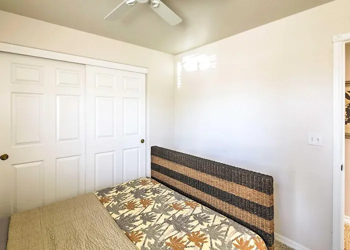 Cozy Havasu Retreat W/ Deck & Pool Table Lake Havasu City