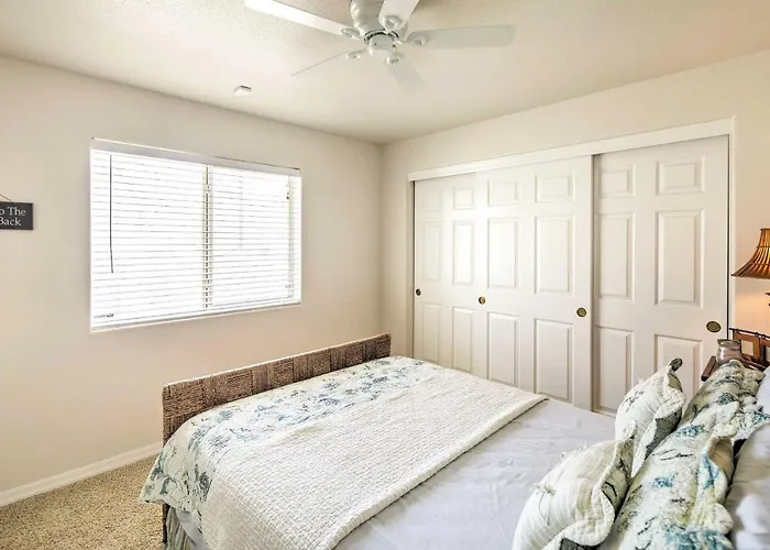 Cozy Havasu Retreat W/ Deck & Pool Table * Lake Havasu City